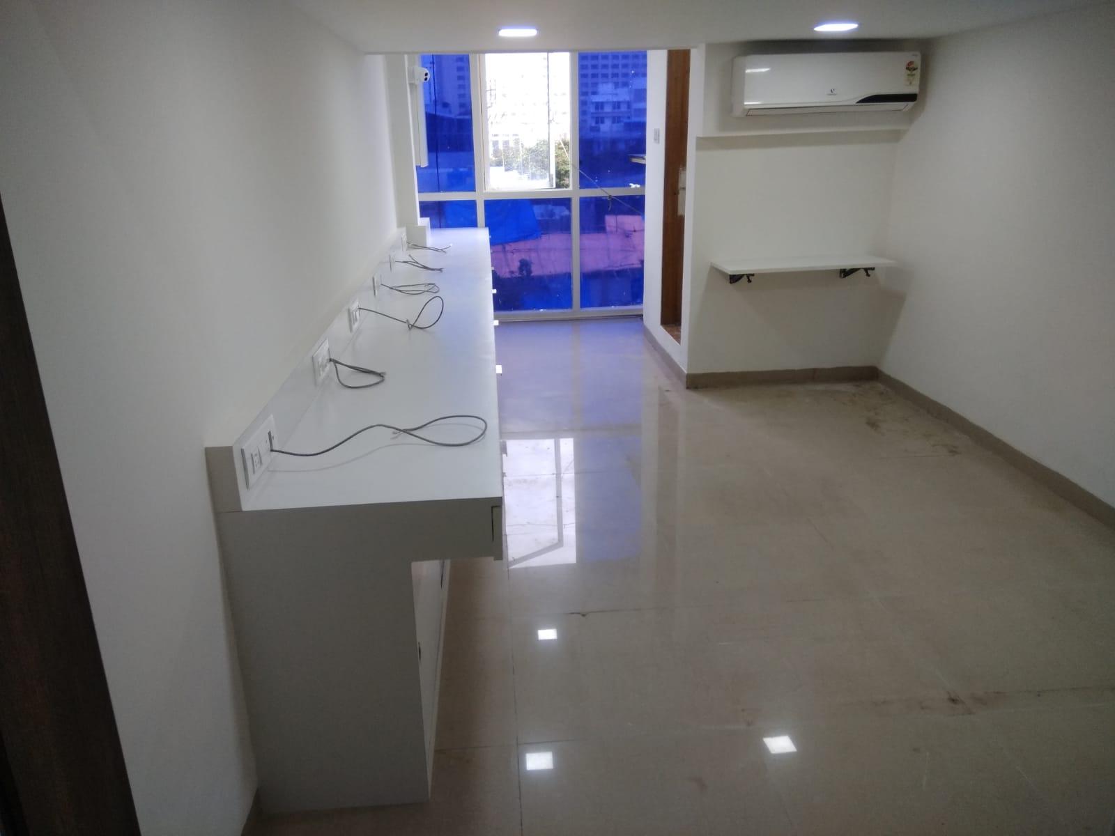 Office interior Gallery image 6